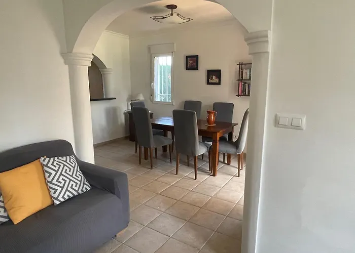 Casa Olivia بيت للعطل